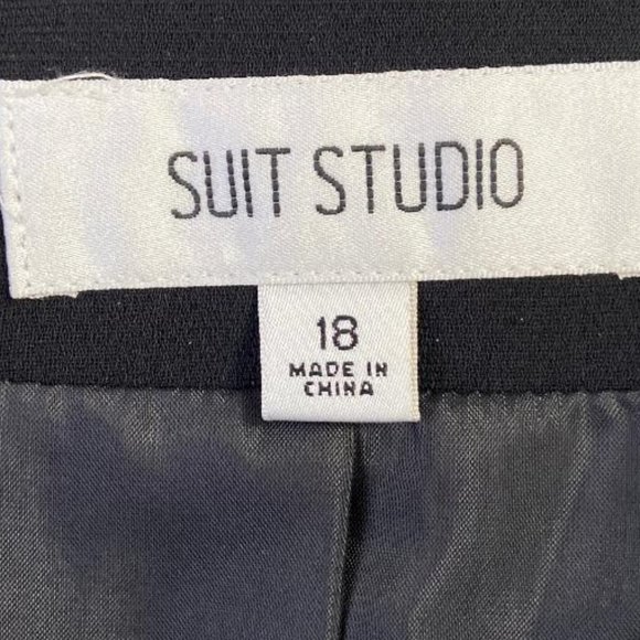 Suit Studio Black One Button Blazer, Size 18, New with Tags - Picture 5 of 5